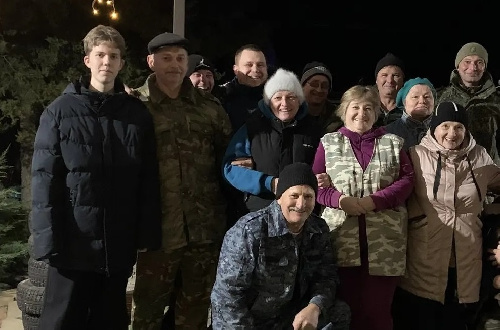 Активисты Тбилисского райкома КПРФ передали гуманитарный груз воинскому эшелону