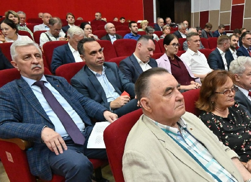 Кубанские коммунисты в Подмосковье приняли участие в отправке 140-го гумконвоя КПРФ и в работе совместного Пленума ЦК и ЦКРК КПРФ