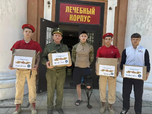 Патриоты-каневчане доставили очередной гуманитарный груз в Ейский госпиталь